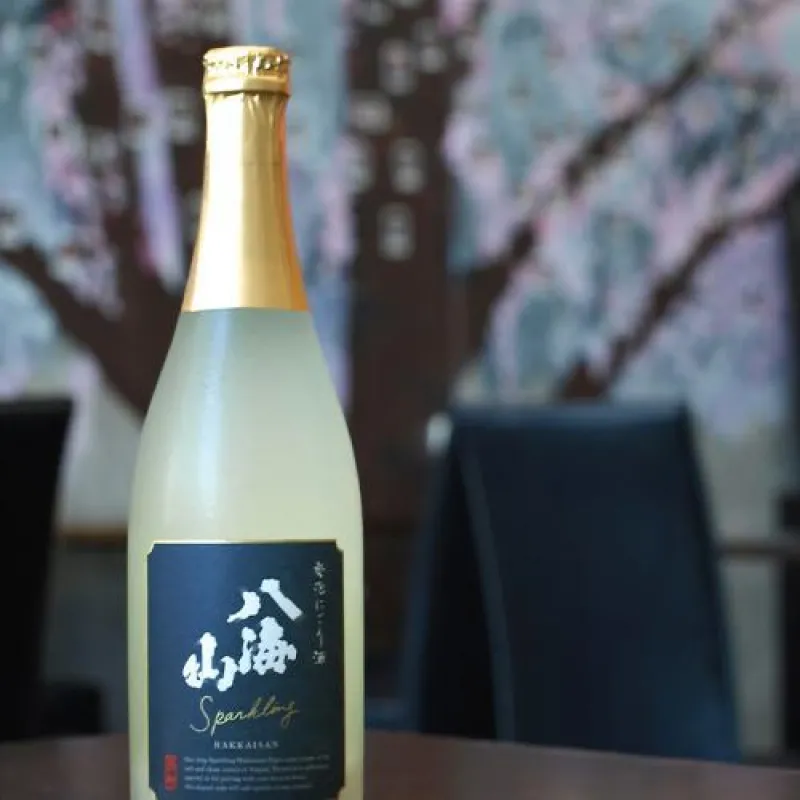 Sake Sparkling Nigori Hakkaisan 15% 720ml-1 Sake Sparkling Nigori Hakkaisan 15% 720ml-1