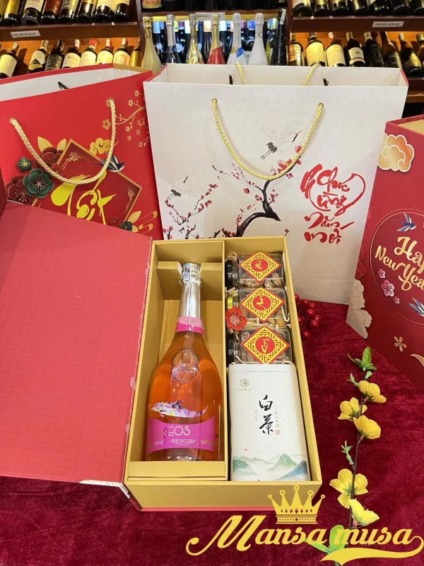 Hộp quà tết 2026-QM25