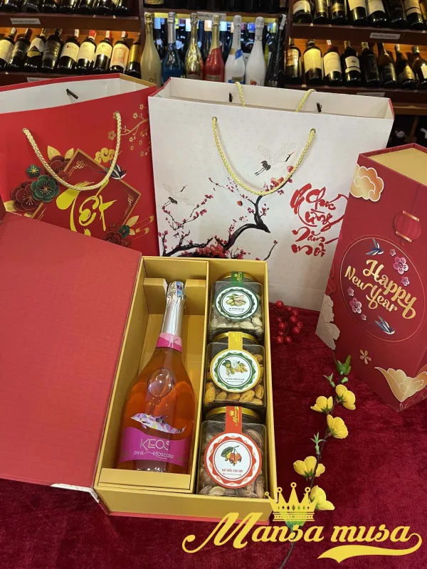 Hộp quà tết 2026-QM28