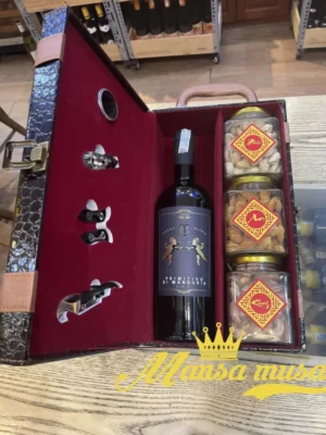 Hộp quà tết 2026- QM40