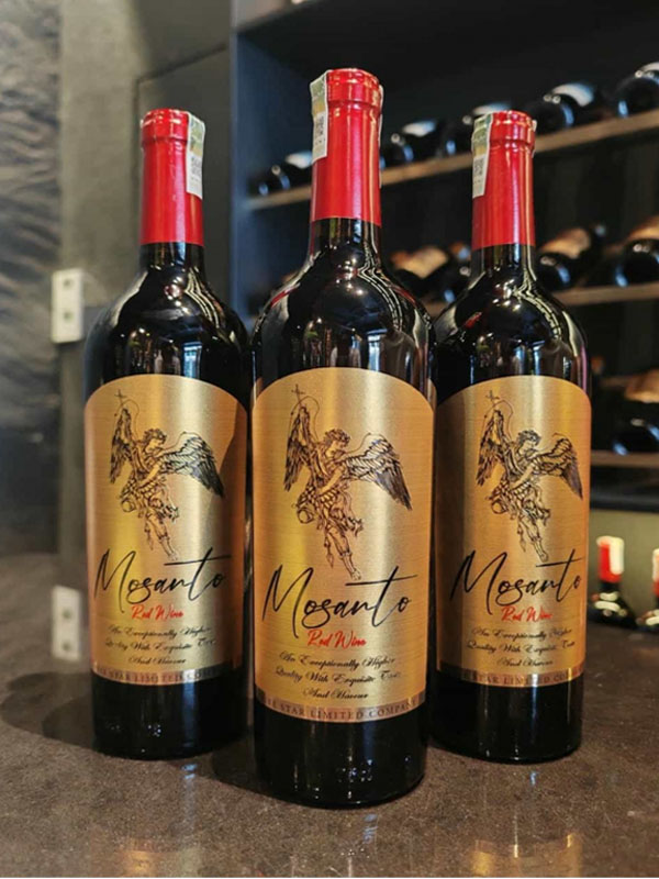 Rượu vang úc mosanto red wine-nhãn vàng