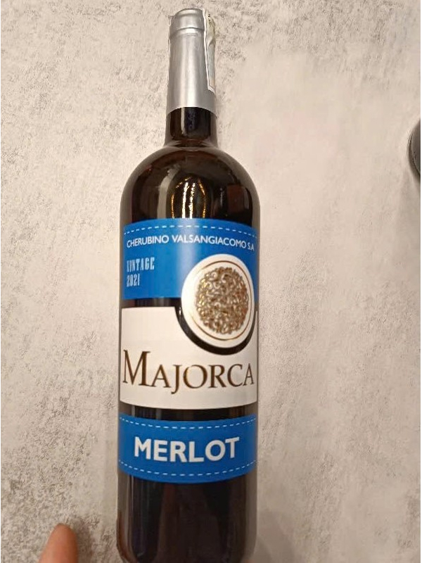 Rượu vang majorca merlot