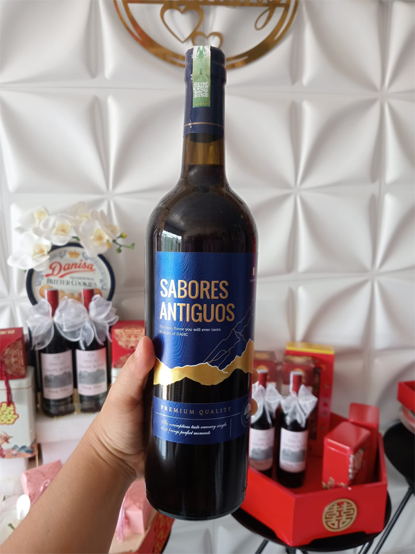 Rượu vang sabores antiguos nhãn xanh