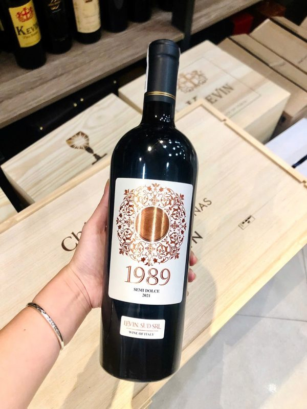 Rượu vang ý 1989 mặt trắng