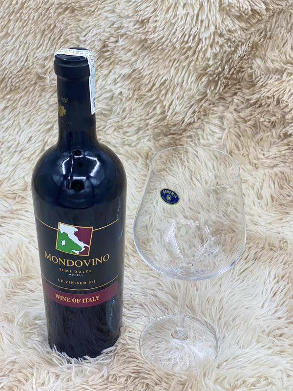 Rượu vang ý mondovino 
