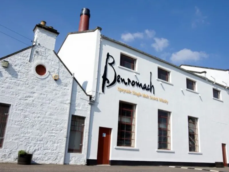 rượu benromach 2014 contrasts peat smoke bourbon cask