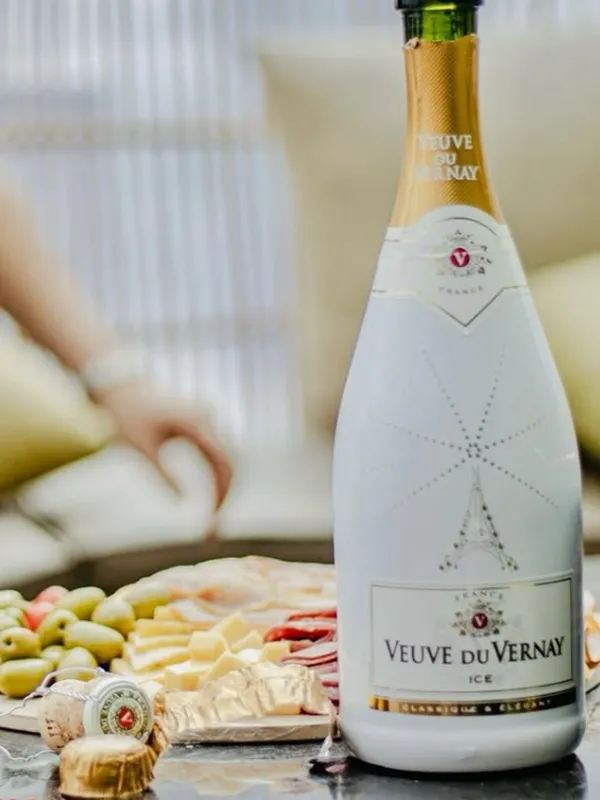 rượu vang veuve du vernay ice