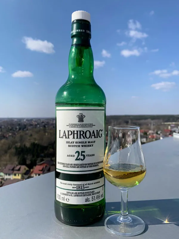 rượu whisky laphroaig 25 năm