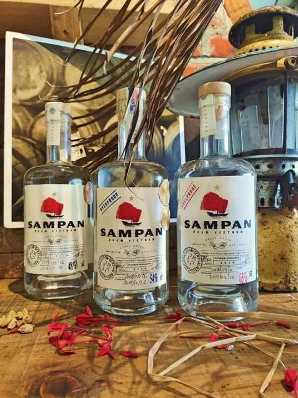 sampan 65% - white rhum vietnam sampan 65% - white rhum vietnam