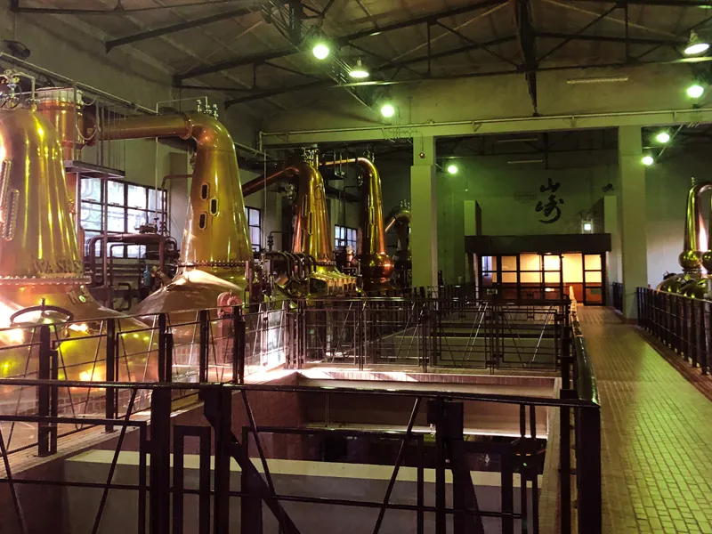 kamiki intense wood – black