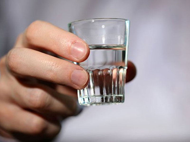 rượu can pet 4l 35%v