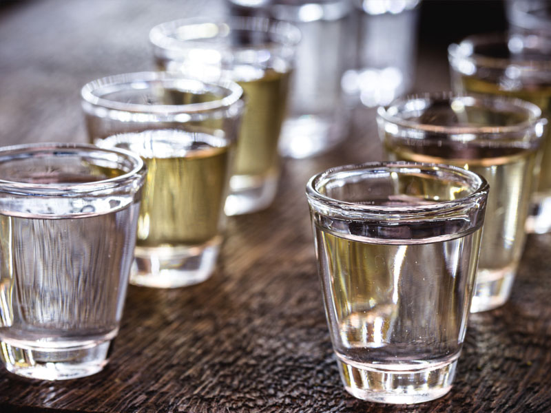 rượu can pet 4l 40%v