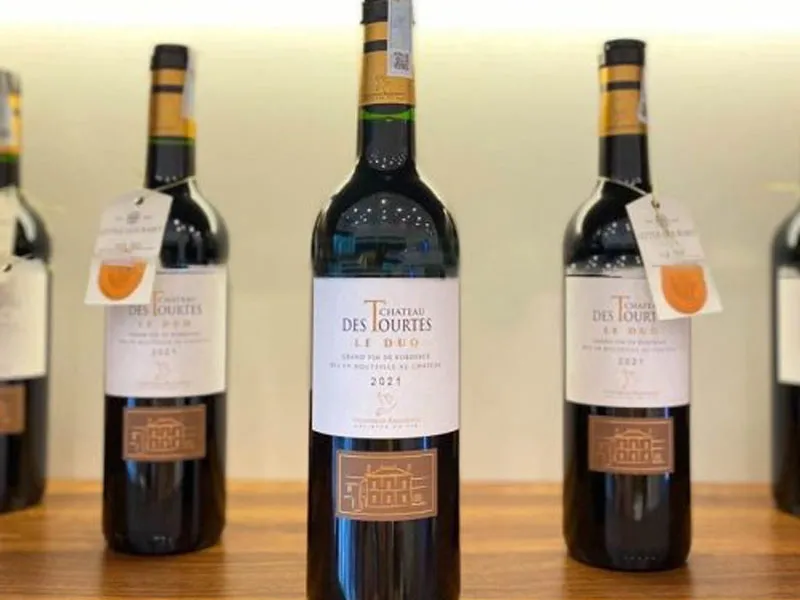rượu vang château des tourtes duo
