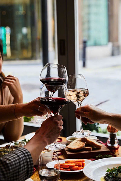 cách chọn rượu vang ý ngon, giá rẻ