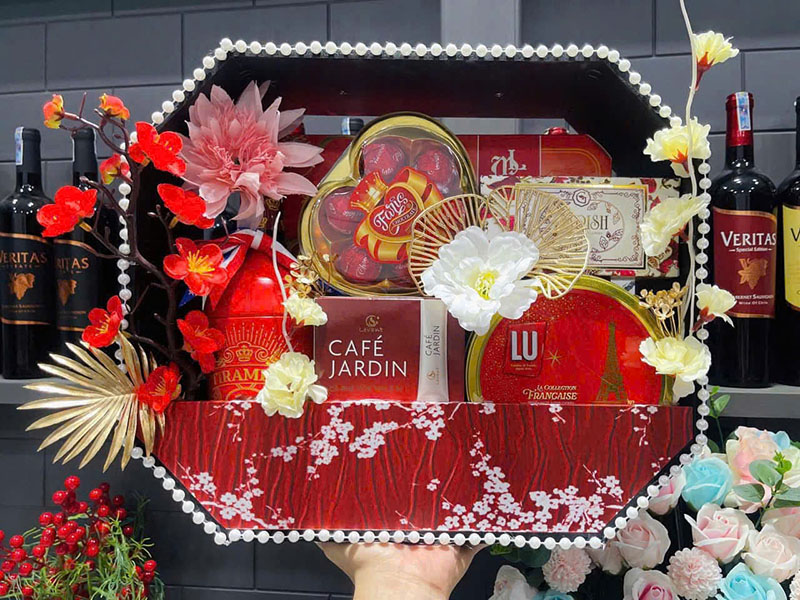 hộp quà tết rượu vang pháp giá rẻ, sang trọng cho năm 2026