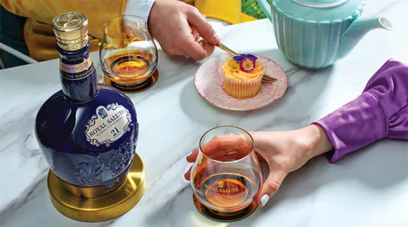 royal salute 21 signature blend hộp quà tết 2026