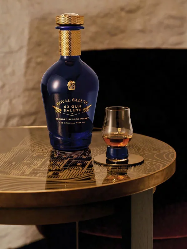rượu whisky royal salute 62 gun salute the original reserve