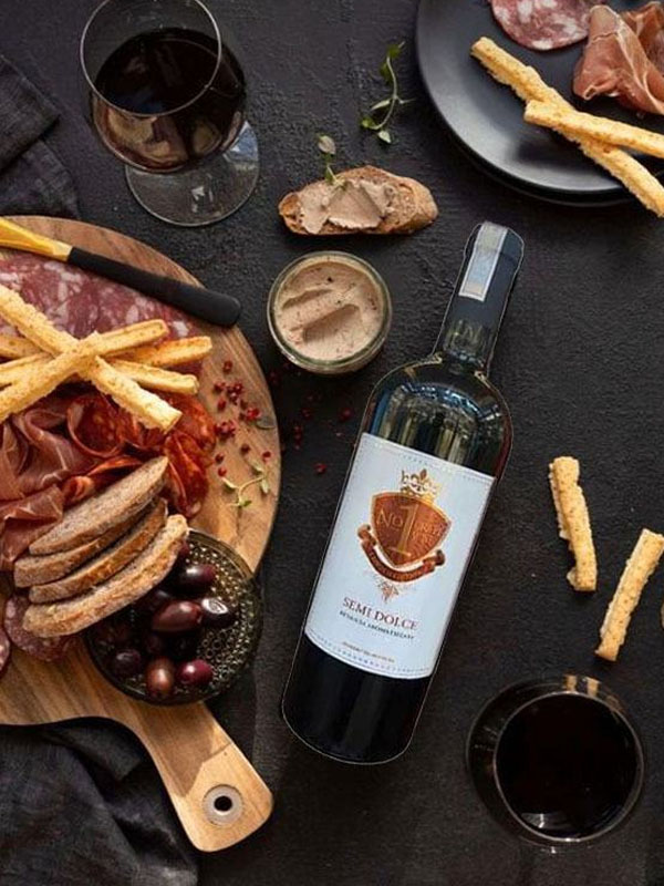 vang no 1 semi dolce (trắng)