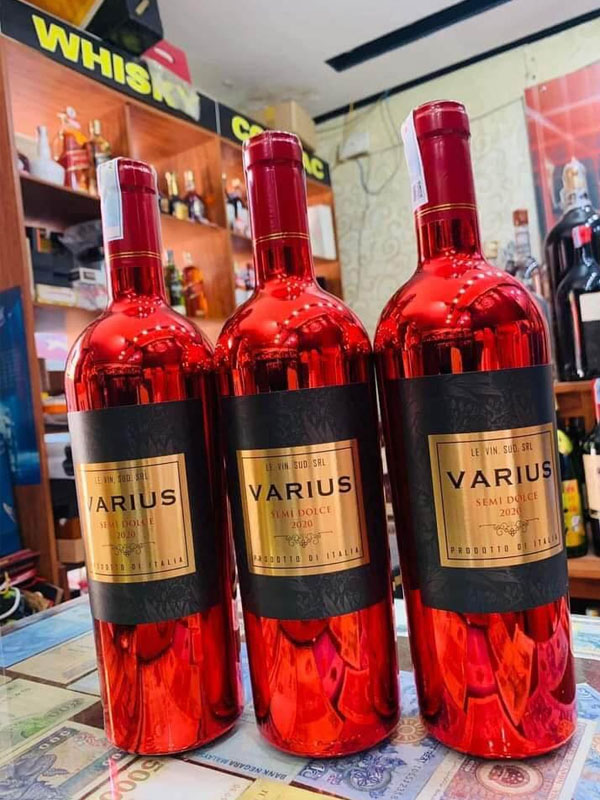 vang varius semi dolce - đỏ