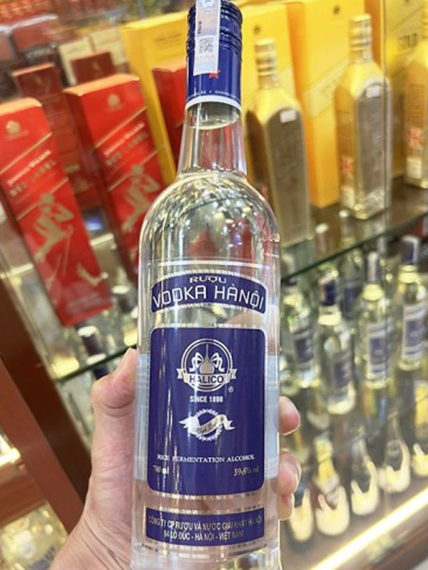 vodka hn 700ml nhãn xanh 39.5%